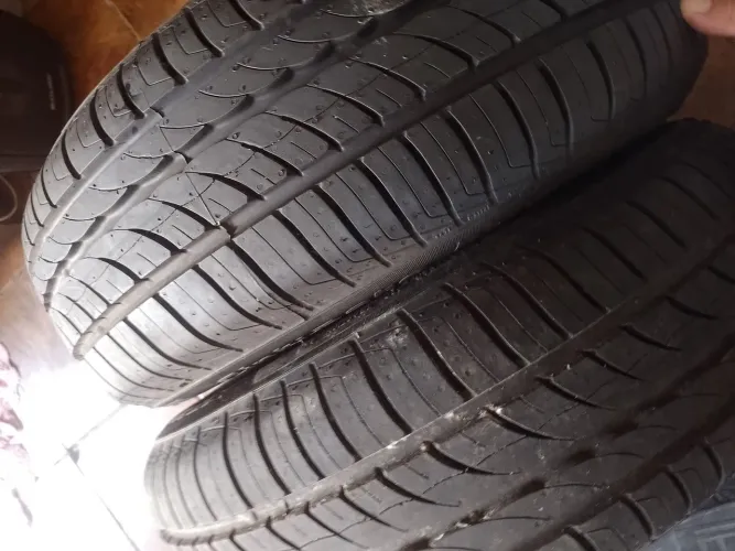 2 pneus 175 65 14 pirelli ou dunlop