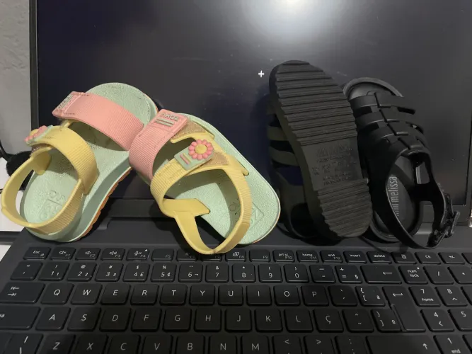 2 pares de sandálias - bebê - Mini Melissa e Nina Zaxy