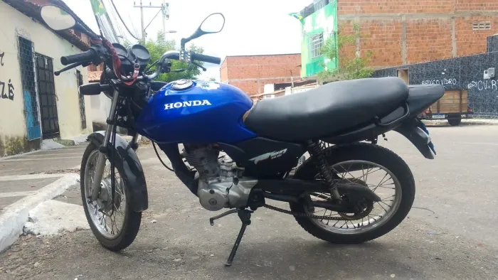 Titan-ks 125 em bom estado