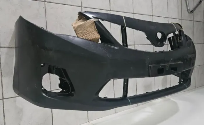 Parachoque Dianteiro Toyota Corolla 2012 a 2014 Preto Liso Com Furos Dts - 1533129