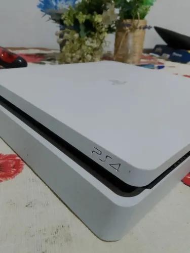 Ps4 desbloqueado edição branca