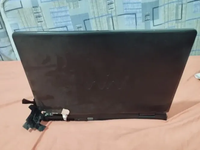 notebook cce sm dar video, mas dando sinal e vida