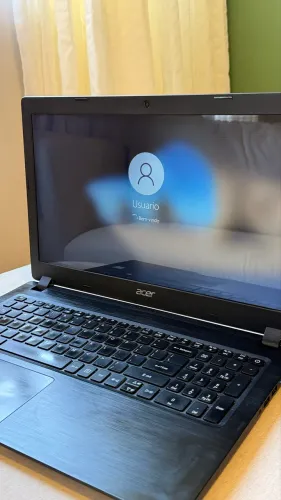 Notebook Acer Core i3 + SSD 120GB + HD 500GB | 4GB RAM | Windows 10
