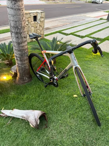 Bicicleta Cannondale Supersix Evo Carbono Ultegra Di2
