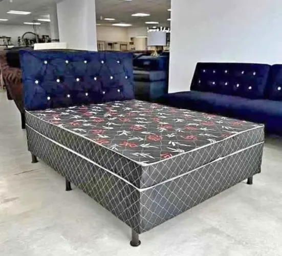 Cama box casal com colchão acoplado