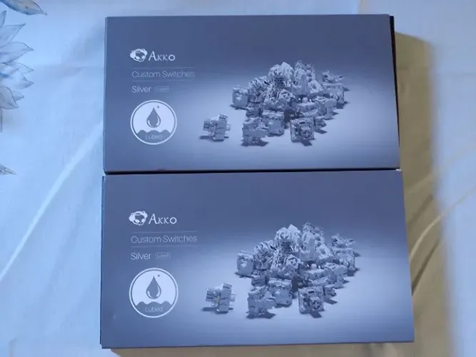 2x Kit Com 45 Unidades Switch Para Teclado Mecânico Akko CS Silver LUBED - (NOVOS)