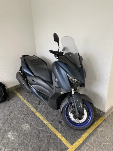 Xmax impecável