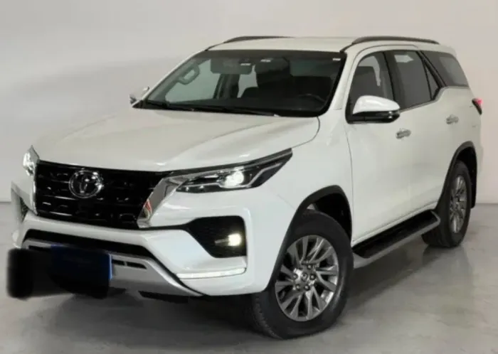 Toyota Hilux SW4 SRX 4X4 2.8 TDI 16V Dies. Aut. 2021