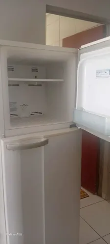 Geladeira Electrolux funcionando 500 reais pra vim pegar