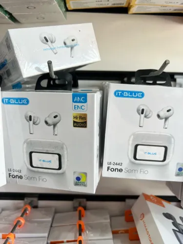 Fone De Ouvido Com Visor Digital Para Controle Fácil Da Bateria
