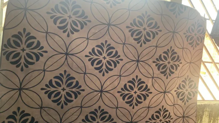 Vende-se tapete semi novo usado apenas uma vez