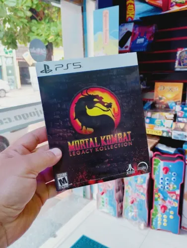 Mortal Kombat Legacy Kollection PS5 - Mídia Física - Lacrado