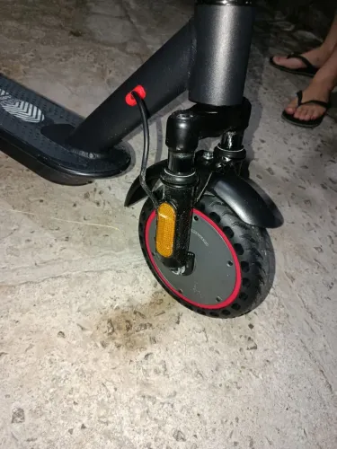 Patinete elétrico com amortecedor