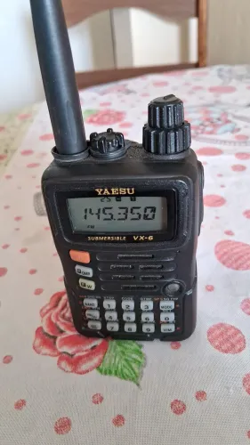 Radio HT Yaesu vx6r