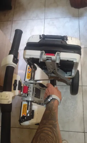 Cadeira Elétrica MovingLife Atto ? Dobrável / Avião / Impecável