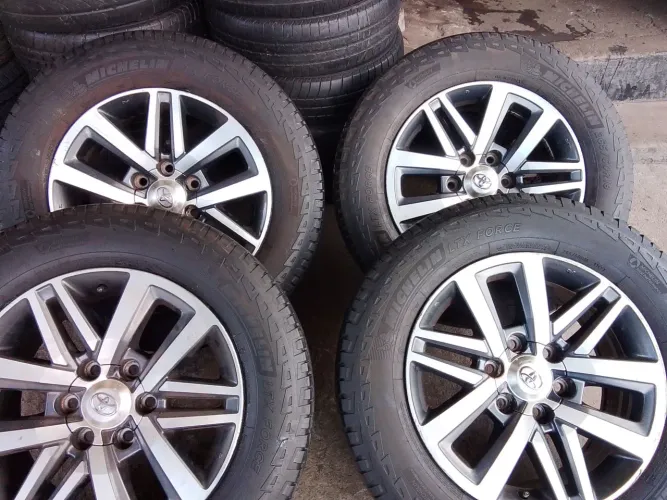 rodas aro 18 hillux