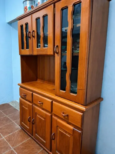 VENDO ARMÁRIO DE MADEIRA