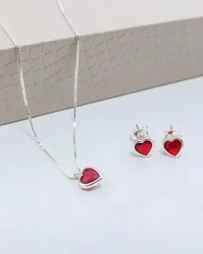 ? Conjunto Coração em Prata 925 ?