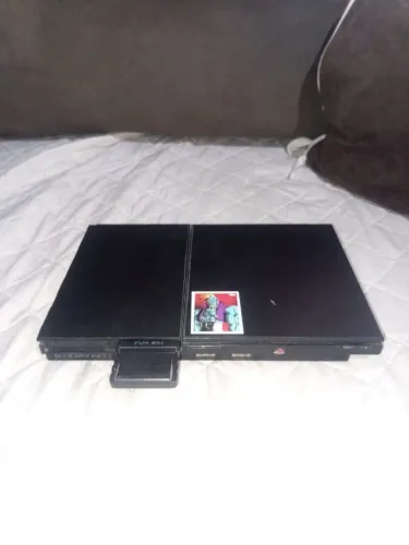 PS2 conservado, funcionando e com cabos