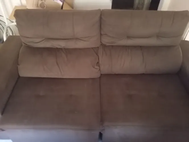 Vendo sofá marrom retrátil 