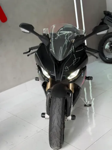 BMW S1000RR ANO 2021 KM 18.000 R$ 92.990,00