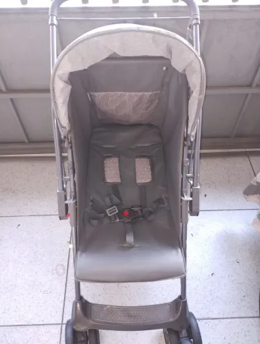 Carrinho de passeio para bebê
