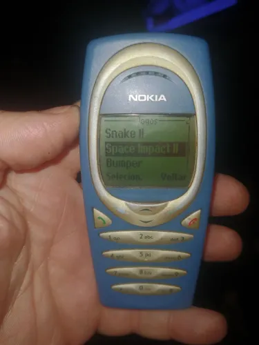 Celular Nokia antigo 2272 operadora Livre com jogos da cobrinha 