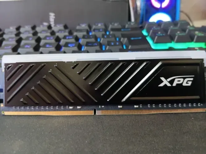 Memória DDR4 XPG Spectrix D35G, RGB, 16GB, 3200MHz cl16