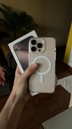 Iphone 16 pro max 256GB DESERT (Troco por Xbox series X ou S ou Iphone)