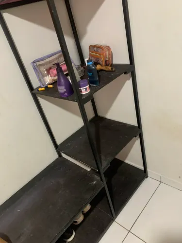 Guarda roupa de metalon
