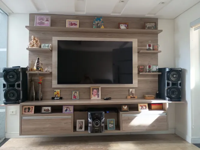 Vende se esse lindo aparelho de som Sony