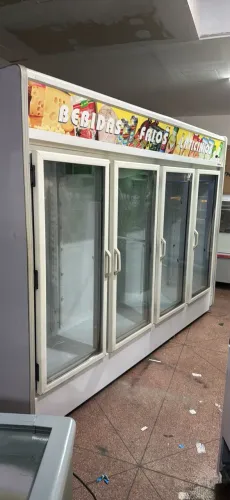 Expositor refrigerado 4 portas Gelopar com garantia 