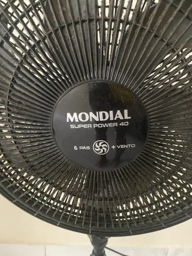 Ventilador de coluna Mondial