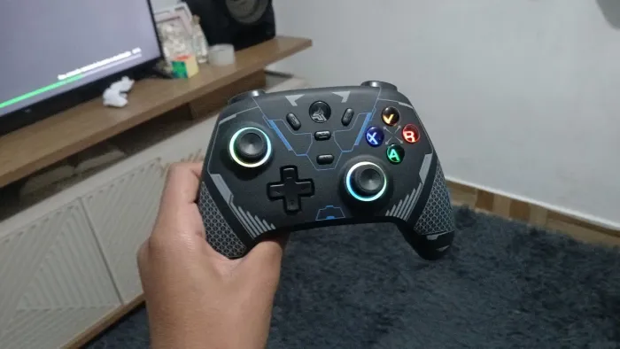 Controle Knup KP-GM039 compatível com PC, Celular e Switch.