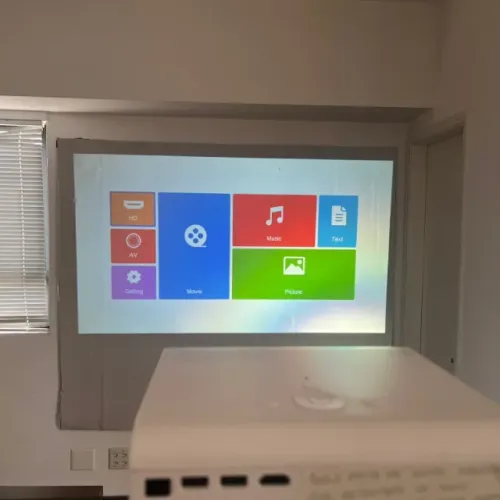 Projetor Touyinger H5 4500 Lumens Full HD Com Entrada HDMI USB AV