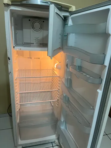 Geladeira cônsul frostfree