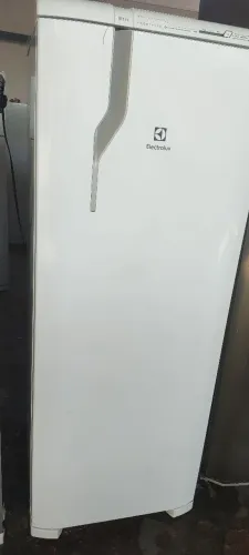 Geladeira Eletrolux seminova