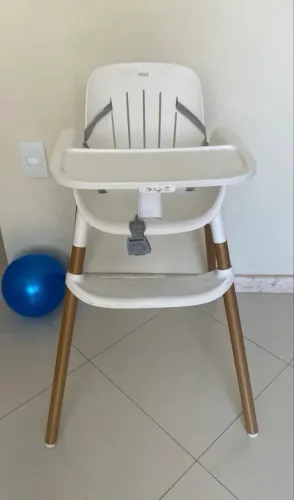 Cadeira de alimentação