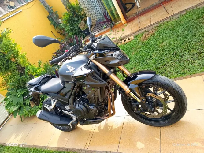 CB 500F Ano 2024 Muito Nova 2° Dono - Rio Das Ostras