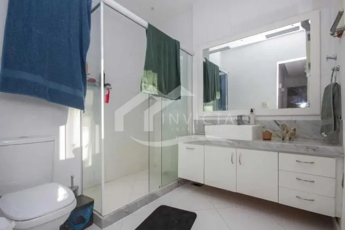Viva o Melhor do Humaitá em um Apartamento Amplo e Aconchegante