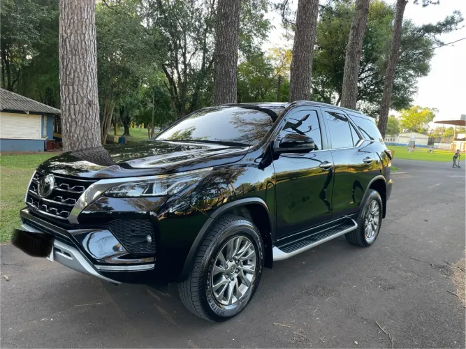 Toyota Hilux SW4 SRX 4X4 2.8 TDI 16V Dies. Aut. 2018