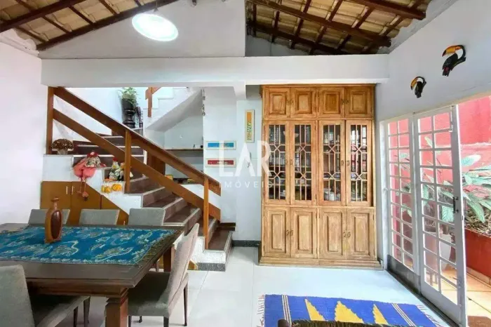 Casa à venda, 3 quartos, 1 suíte, 4 vagas, Dom Joaquim - Belo Horizonte/MG