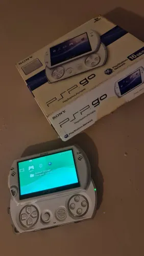 Playstation PSP GO Branco Pérola Raro