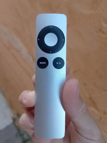 Apple Remote ORIGINAL (modelo A1294 / MC377LL/A)
