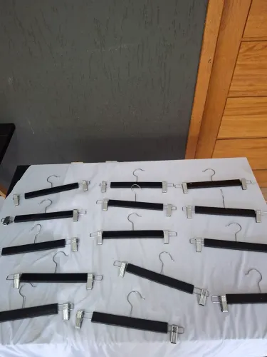 14 Cabides de calça