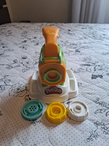 Aparelhinho para brincar de massinha 