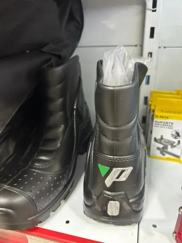 Bota de Cano Curto Pantaneiro para Chuva