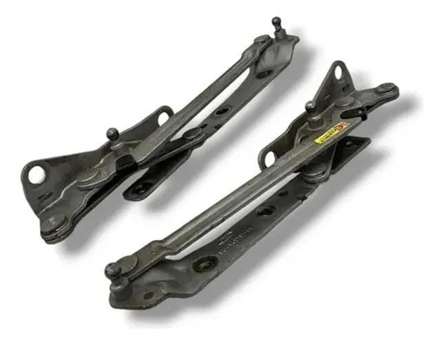 Par Dobradiça Porta Mala Ford Focus Sedan 2002 2003 2004 05