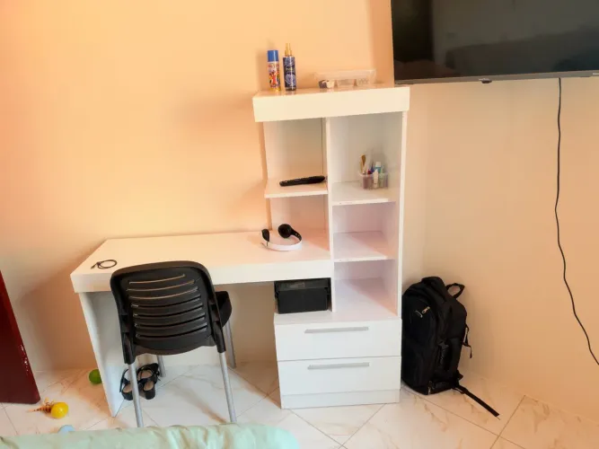 MESA DE COMPUTADOR( troco por comoda)