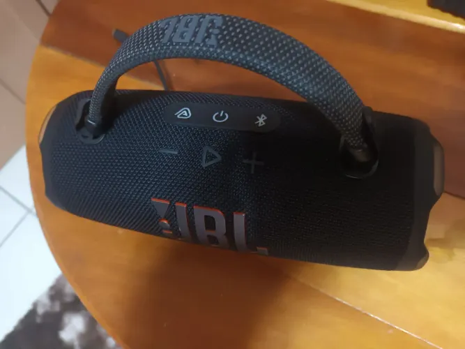 Caixa de som JBL CHARGE 6 lançamento